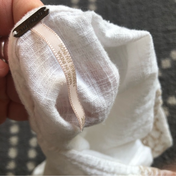 (Free People) Cream/Tan Crochet Tunic with Sexy Back - MEDIUM - Picture 5 of 6